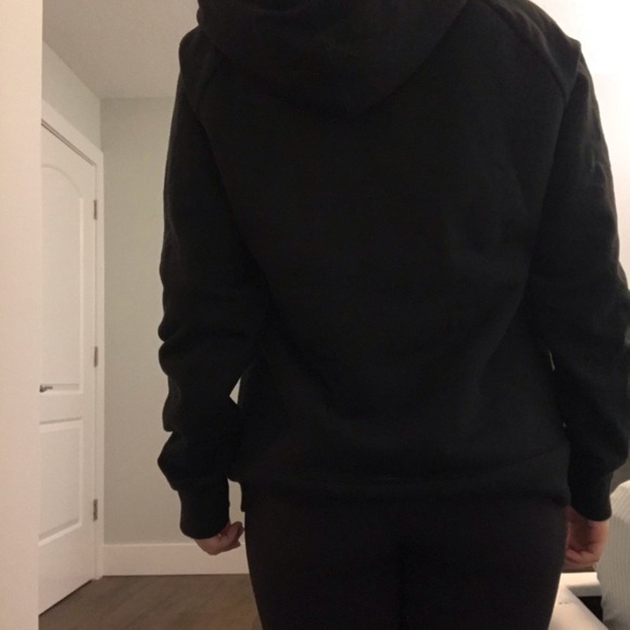 Oversized black fuzzy zip-up hoodie - Picture 6 of 7